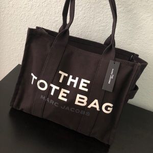 Marc Jacobs The Traveler Tote Bag